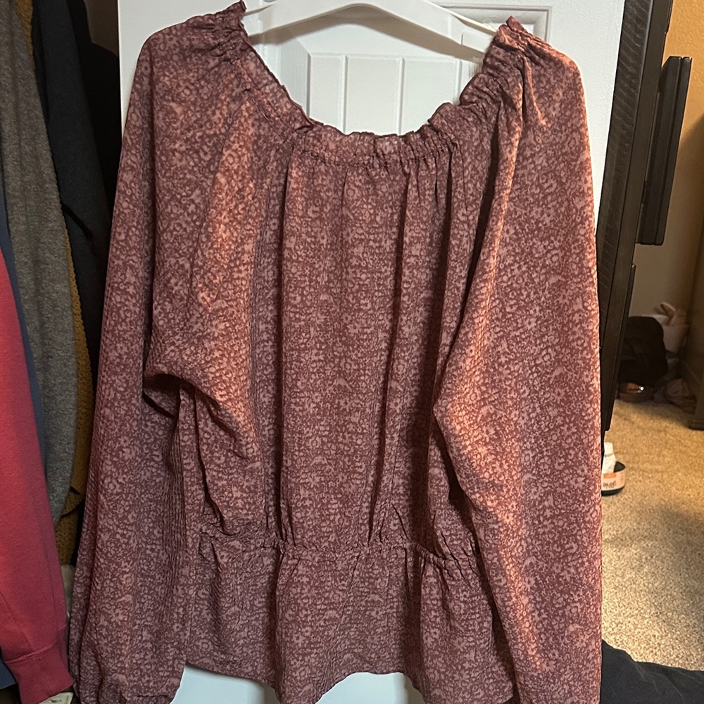 Red Patterned Blouse - Picture 5 of 5